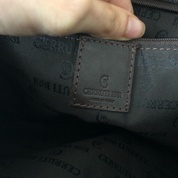 CERRUTI 1881 Made in Italy Leather Messenger Bag - Picture 5 of 15